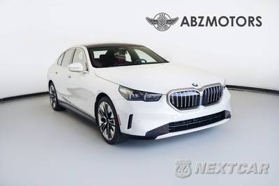 2026 BMW 5 Series Sedan 530i - zdjęcie 1 z 29 - miniatura