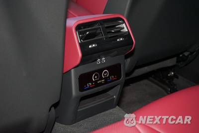 2026 BMW 5 Series Sedan 530i - zdjęcie 16 z 29 - miniatura