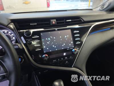2018 Toyota Camry XLE - zdjęcie 11 z 30 - miniatura