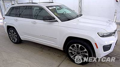 2022 Jeep Grand Cherokee Overland - zdjęcie 3 z 23 - miniatura