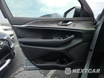 2023 Jeep Grand Cherokee L Limited - zdjęcie 9 z 33 - miniatura