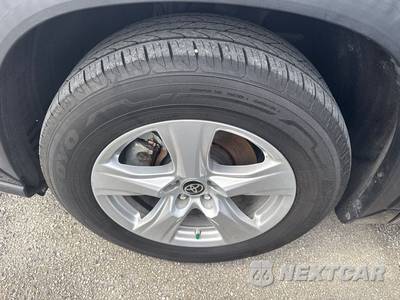 2022 Toyota Highlander L - zdjęcie 2 z 25 - miniatura