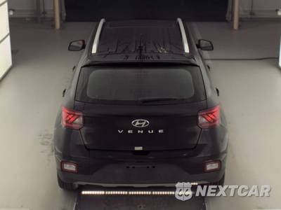 2025 Hyundai Venue SEL - zdjęcie 5 z 31 - miniatura
