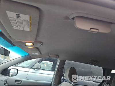 2010 Toyota Sienna LE Minivan 7-Passenger 119.3" WB - zdjęcie 18 z 49 - miniatura
