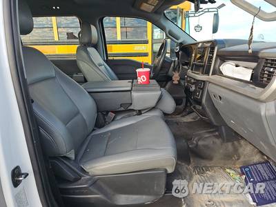 2025 Ford Super Duty F-550 Cab Chassis XL Crew Cab DRW - zdjęcie 8 z 25 - miniatura