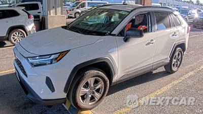 2024 Toyota RAV4 Hybrid LE - zdjęcie 1 z 24 - miniatura