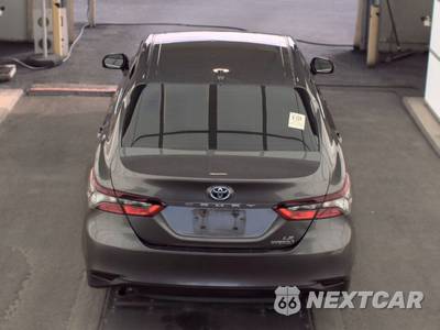 2021 Toyota Camry Hybrid LE - zdjęcie 5 z 34 - miniatura