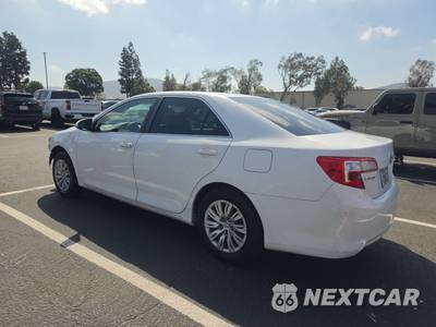 2012 Toyota Camry LE - zdjęcie 6 z 41 - miniatura