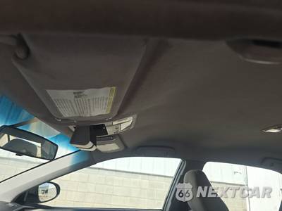 2013 Toyota Camry LE - zdjęcie 17 z 33 - miniatura