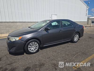 2013 Toyota Camry LE - zdjęcie 1 z 33 - miniatura