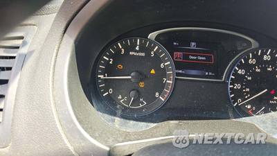 2017 Nissan Altima 2.5 SR - zdjęcie 19 z 42 - miniatura