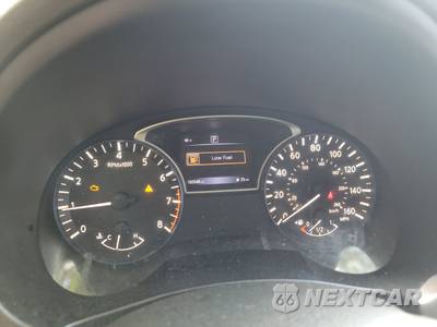 2017 Nissan Altima 2.5 SR - zdjęcie 12 z 42 - miniatura