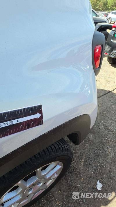 2023 Jeep Renegade Latitude - zdjęcie 20 z 25 - miniatura