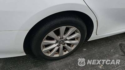 2020 Toyota Camry LE - zdjęcie 25 z 28 - miniatura