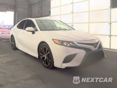 2018 Toyota Camry SE - zdjęcie 3 z 31 - miniatura