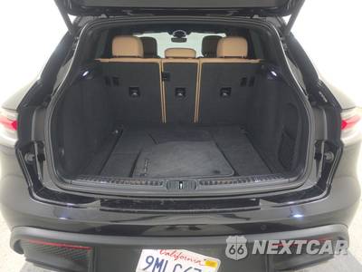 2024 Porsche Macan - zdjęcie 16 z 20 - miniatura