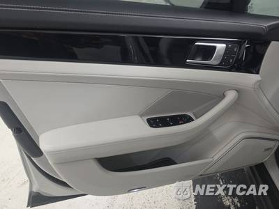 2022 Porsche Panamera E-Hybrid 4S Hatchback - zdjęcie 9 z 20 - miniatura