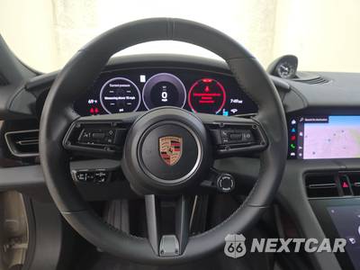 2025 Porsche Taycan 4 Cross Turismo - zdjęcie 10 z 19 - miniatura