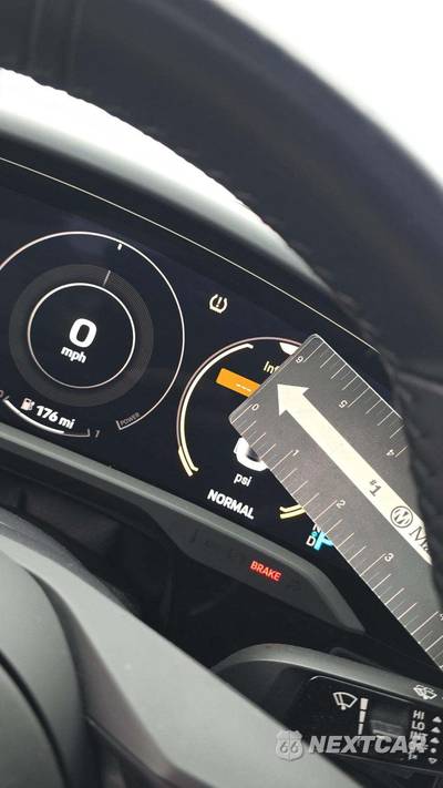 2021 Porsche Taycan Turbo S - zdjęcie 25 z 31 - miniatura