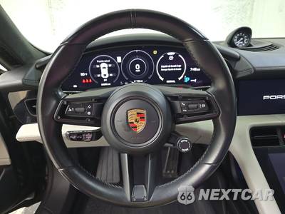2021 Porsche Taycan Turbo S - zdjęcie 10 z 31 - miniatura