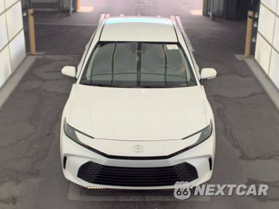 2025 Toyota Camry LE - zdjęcie 2 z 23 - miniatura