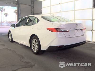 2025 Toyota Camry LE - zdjęcie 6 z 23 - miniatura