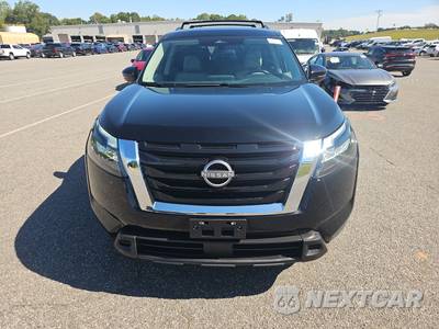2024 Nissan Pathfinder SV - zdjęcie 2 z 19 - miniatura