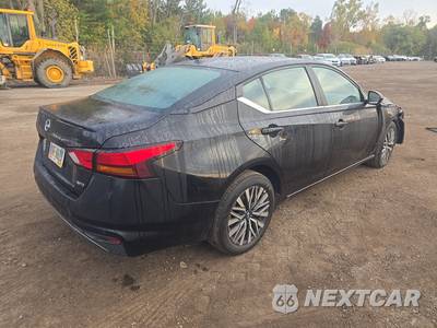 2026 Nissan Altima SV - zdjęcie 4 z 17 - miniatura