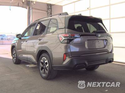 2025 Subaru Forester Premium - zdjęcie 6 z 19 - miniatura