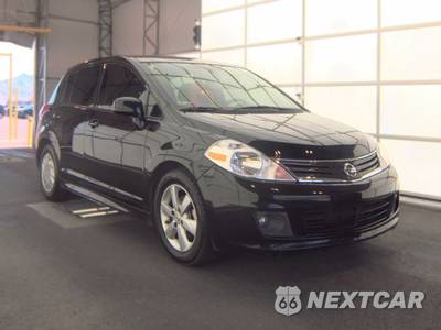 2012 Nissan Versa 1.8 SL Hatchback - zdjęcie 4 z 13 - miniatura