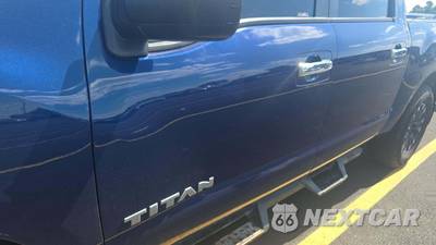 2021 Nissan TITAN SV Crew Cab Short Bed - zdjęcie 20 z 29 - miniatura