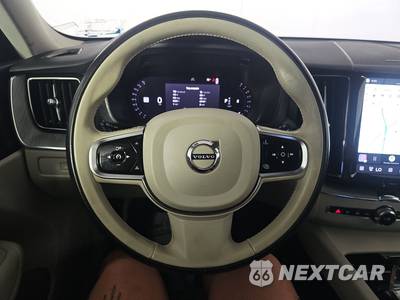 2024 Volvo XC60 B5 Plus Dark Theme - zdjęcie 10 z 17 - miniatura