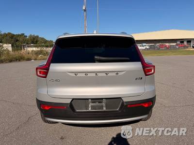 2023 Volvo XC40 B5 Plus Bright Theme - zdjęcie 6 z 33 - miniatura