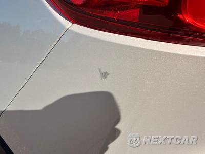 2023 Volvo XC40 B5 Plus Bright Theme - zdjęcie 25 z 33 - miniatura