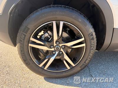 2023 Volvo XC40 B5 Plus Bright Theme - zdjęcie 31 z 33 - miniatura