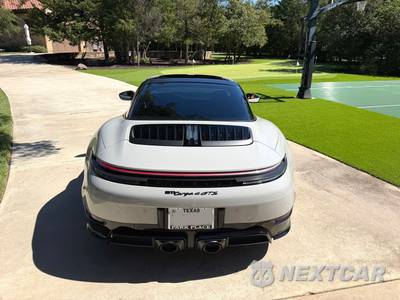 2026 Porsche 911 Targa 4 GTS - zdjęcie 24 z 47 - miniatura