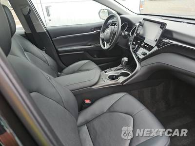 2023 Toyota Camry XLE - zdjęcie 8 z 50 - miniatura