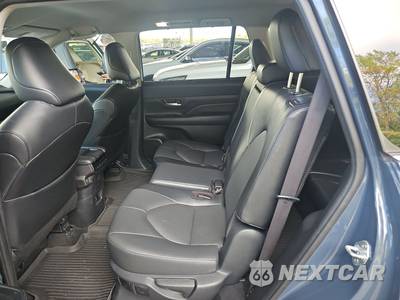 2024 Toyota Grand Highlander XLE - zdjęcie 19 z 33 - miniatura