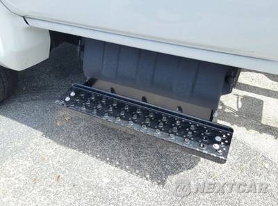 2024 Chevrolet SILVERADO MEDIUM DUTY Base - zdjęcie 6 z 15 - miniatura