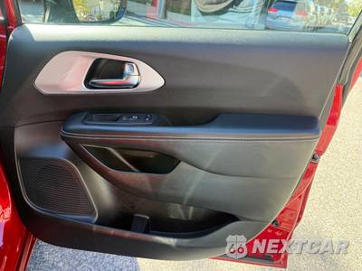 2025 Chrysler Pacifica Limited 121.6" WB - zdjęcie 15 z 25 - miniatura