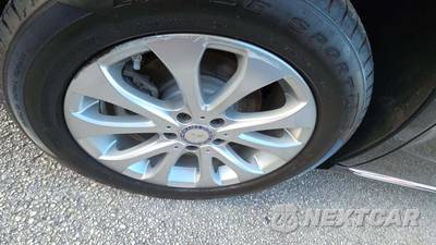 2017 Mercedes-Benz E 300 Luxury 4MATIC Sedan - zdjęcie 29 z 31 - miniatura