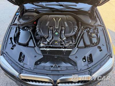2018 BMW 5 Series Sedan M550i xDrive - zdjęcie 20 z 21 - miniatura