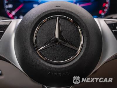 2026 Mercedes-Benz GLC 300 4MATIC - zdjęcie 27 z 50 - miniatura