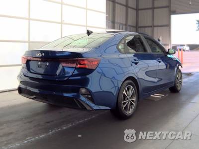 2023 Kia Forte LXS - zdjęcie 5 z 18 - miniatura