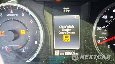 2016 Toyota Camry SE - zdjęcie 61 z 65 - miniatura