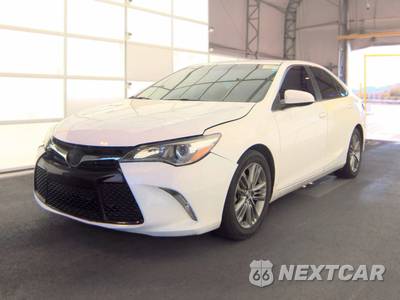 2016 Toyota Camry SE - zdjęcie 1 z 65 - miniatura