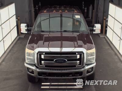 2011 Ford Super Duty F-250 Lariat Crew Cab Medium Bed - zdjęcie 2 z 47 - miniatura
