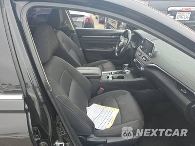 2019 Nissan Altima SV - zdjęcie 8 z 39 - miniatura