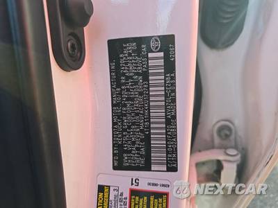 2019 Toyota Camry LE - zdjęcie 14 z 20 - miniatura