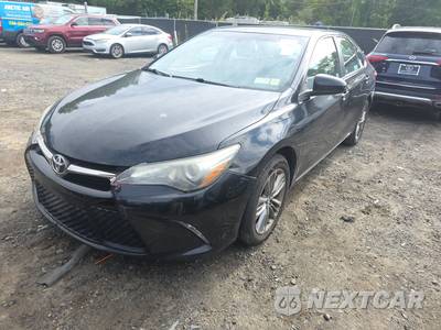2016 Toyota Camry SE - zdjęcie 1 z 42 - miniatura